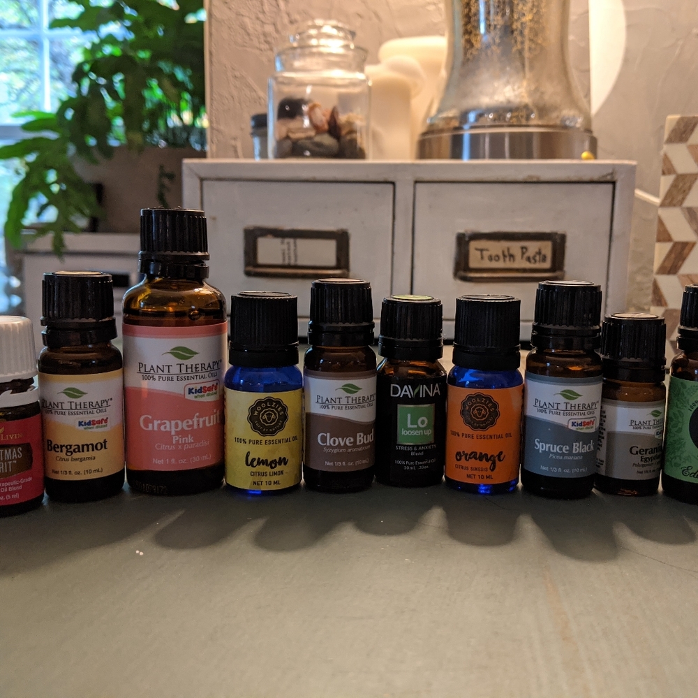 Essential Oils Lot